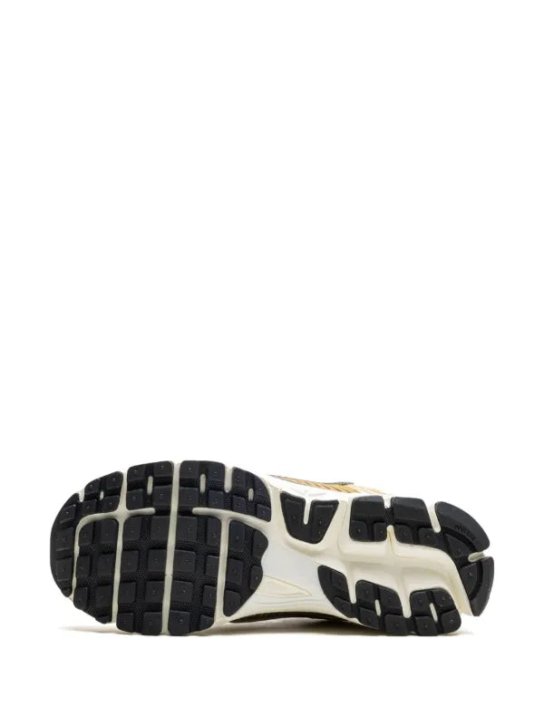 Nike Vomero 5