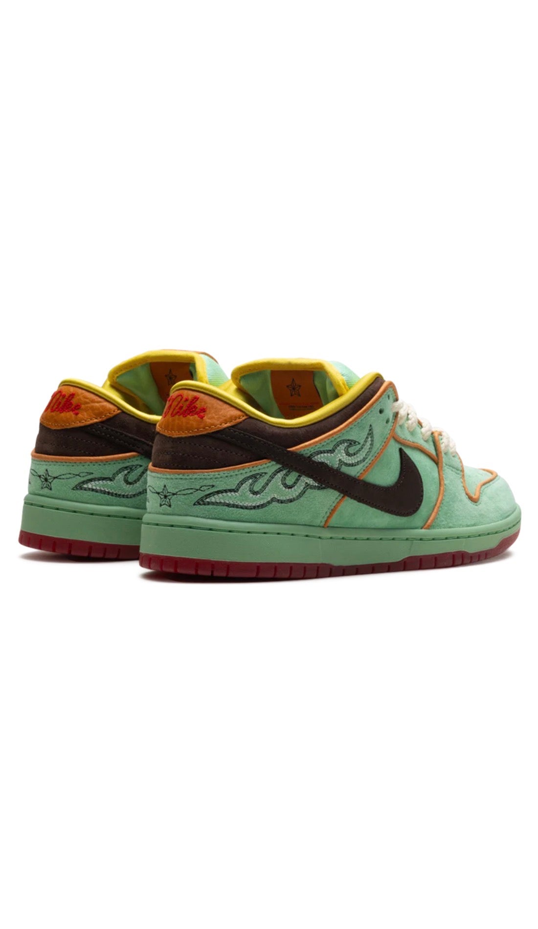 Nike SB Dunk Low Pro